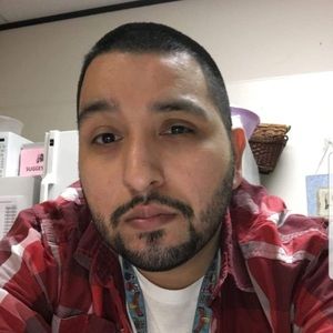 Meet your Posher, Genaro